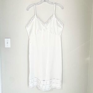 White Lace Trim Slip Dress Nightgown | Vintage Lingerie Cottagecore Small